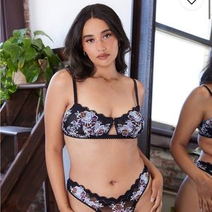 NWT Savage X Fenty Bralette